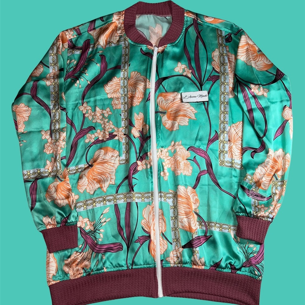 Light silk jacket for the spring! Real genuine silk feel good on the skin 1of1